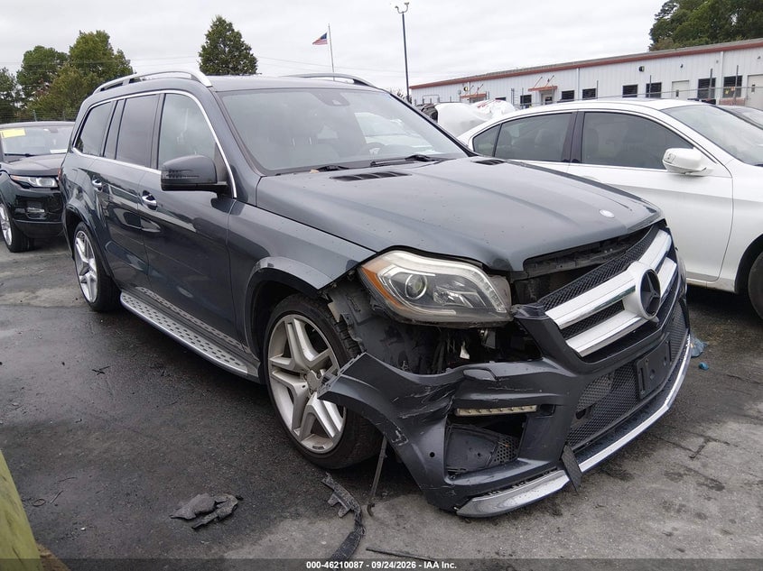 2015 MERCEDES-BENZ GL 550 4MATIC | 4JGDF7DE5FA587972 | UPCARS