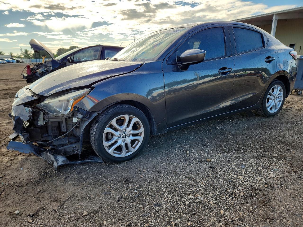 2017 TOYOTA YARIS BASE | 3MYDLBYV1HY152859 | UPCARS