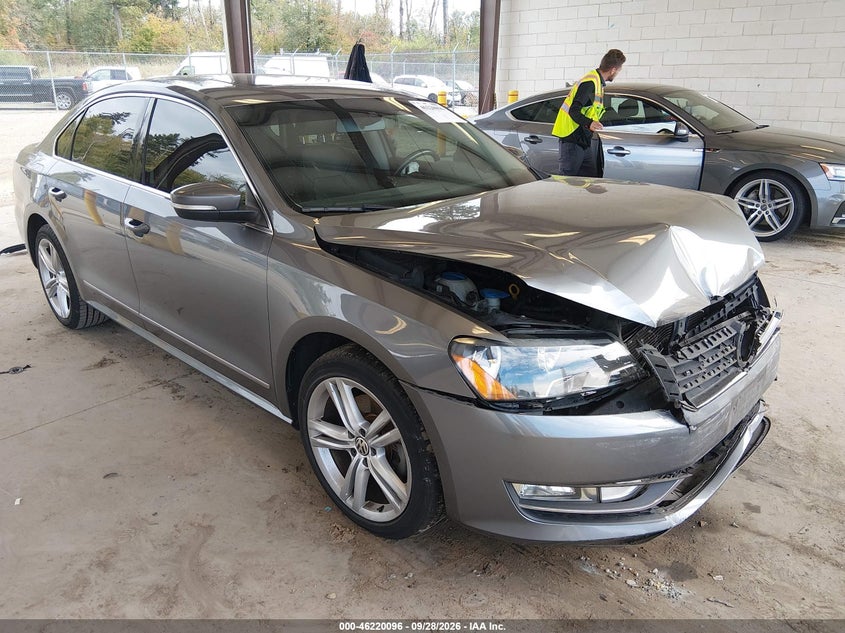 2015 VOLKSWAGEN PASSAT 1.8T SE | 1VWBS7A3XFC014139 | UPCARS
