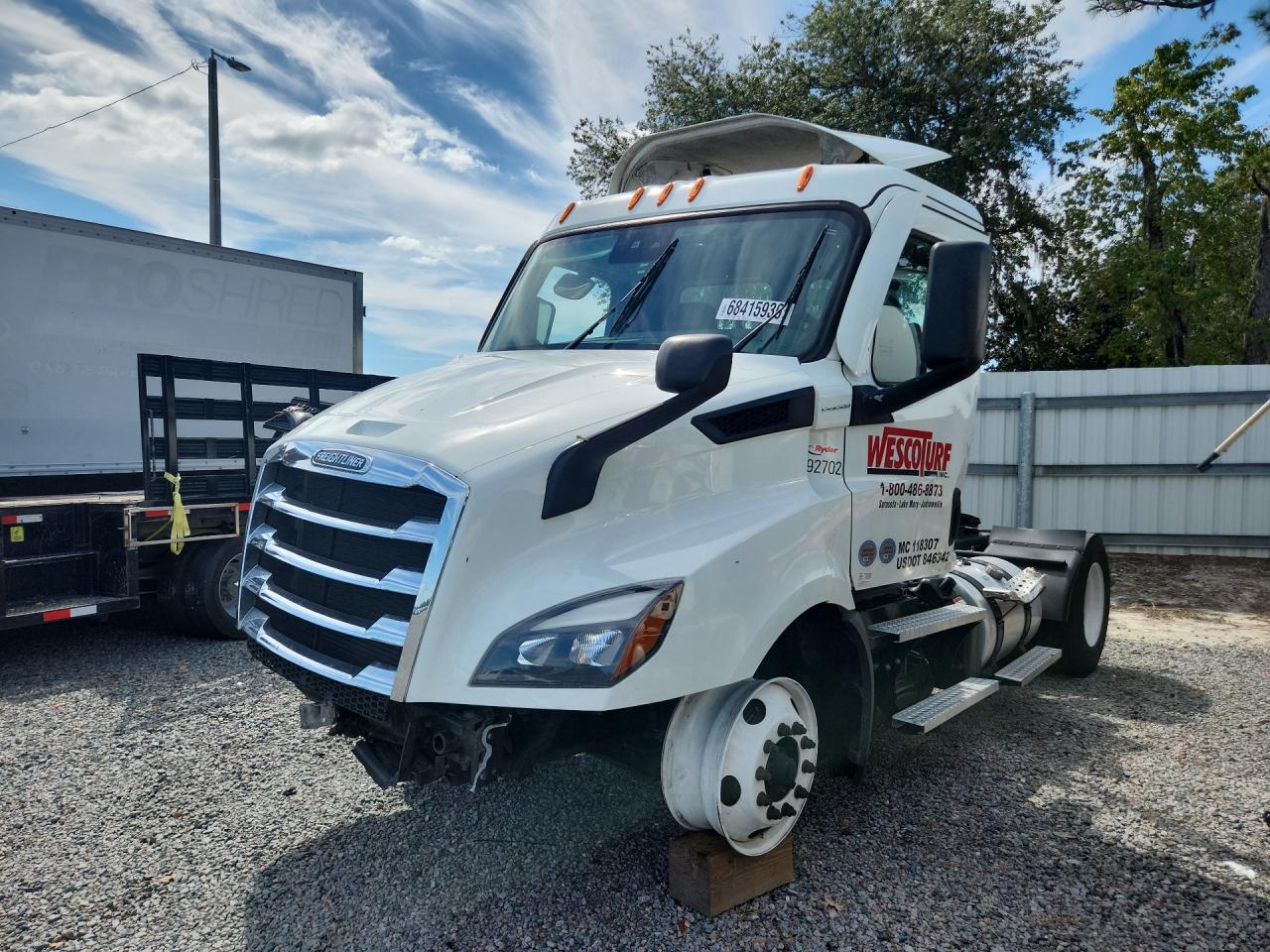 2025 FREIGHTLINER ALL OTHER SEMI TRUCK | 3AKBHSDV5SSVZ5980 | UPCARS