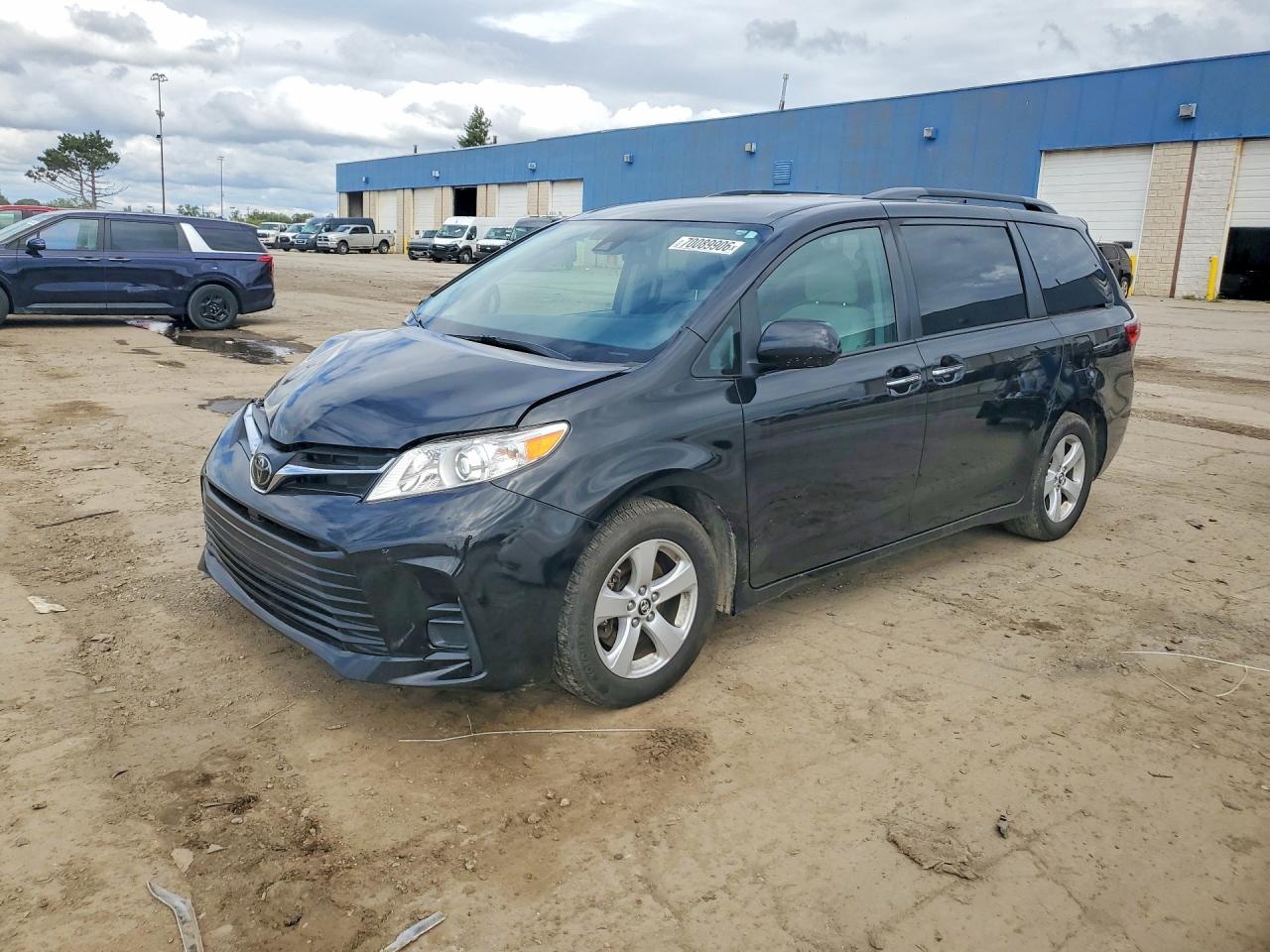 2020 TOYOTA SIENNA LE | 5TDKZ3DC4LS041284 | UPCARS