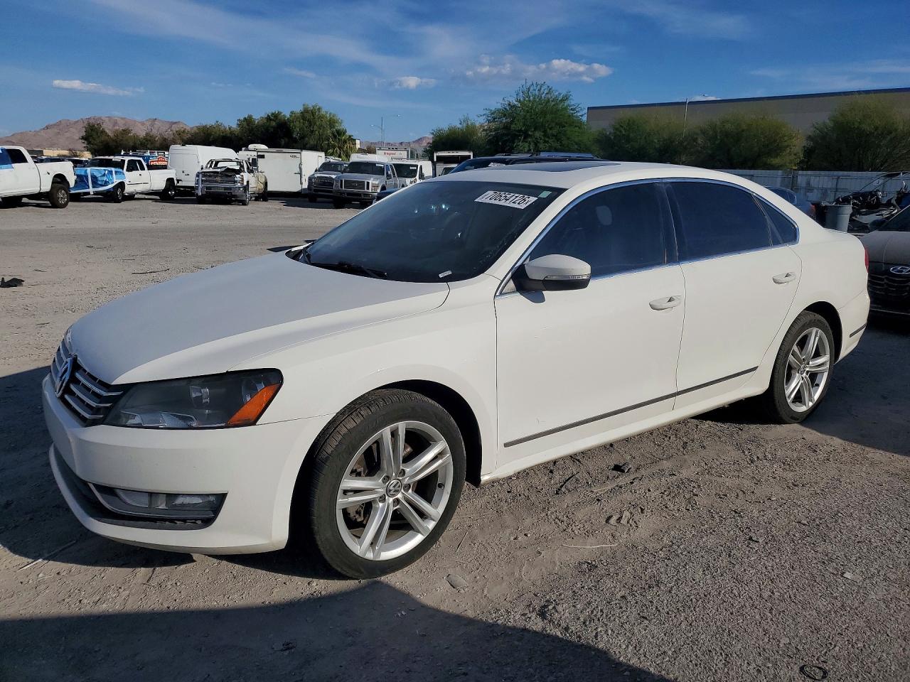 2014 VOLKSWAGEN PASSAT SE | 1VWBN7A33EC073345 | UPCARS
