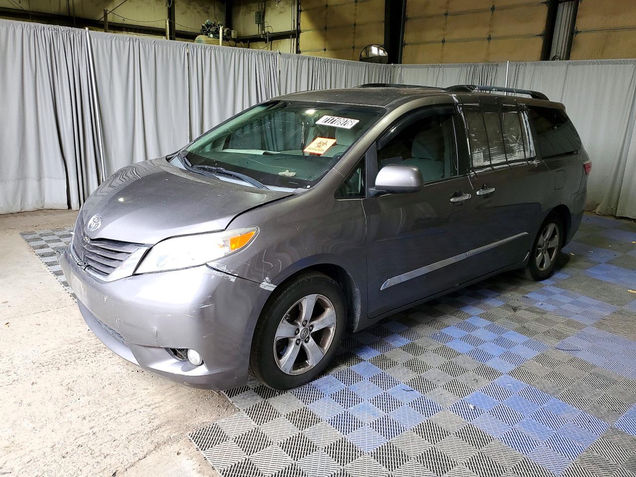2016 TOYOTA SIENNA LE | 5TDKK3DC8GS725748 | UPCARS