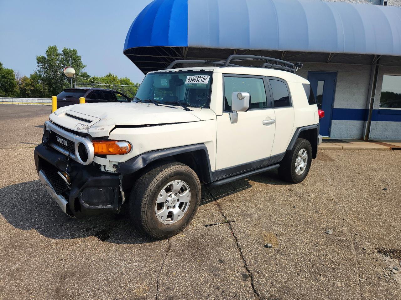 2011 TOYOTA FJ CRUISER BASE | JTEBU4BF5BK108249 | UPCARS