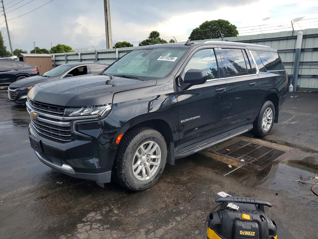 2021 CHEVROLET SUBURBAN K1500 LT | 1GNSKCKD8MR400420 | UPCARS