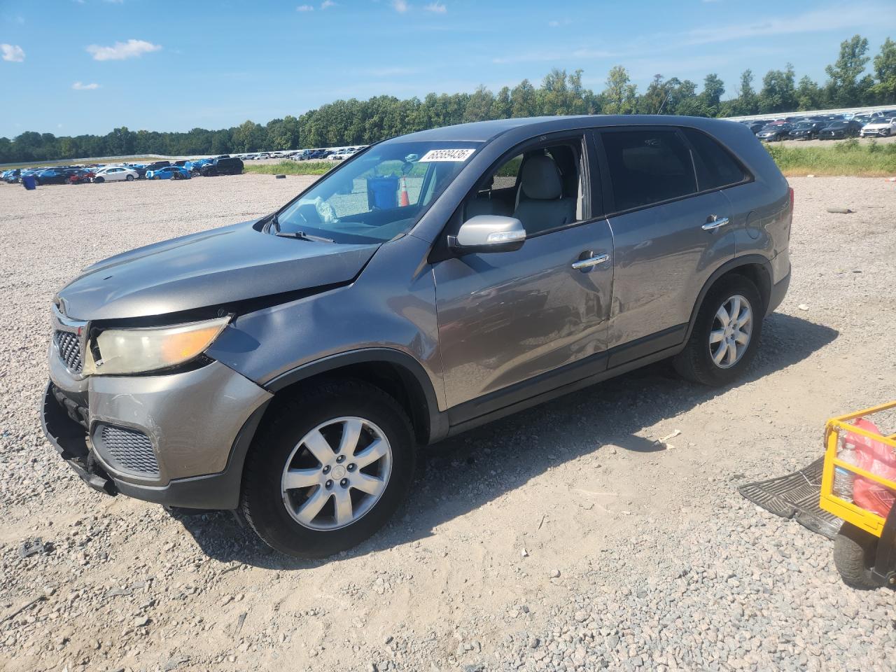 2011 KIA SORENTO LX | 5XYKT3A10BG080616 | UPCARS
