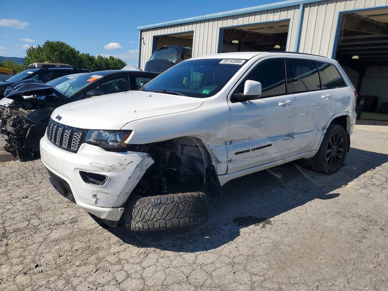 2018 JEEP CHEROKEE LAREDO | 1C4RJFAG2JC113063 | UPCARS