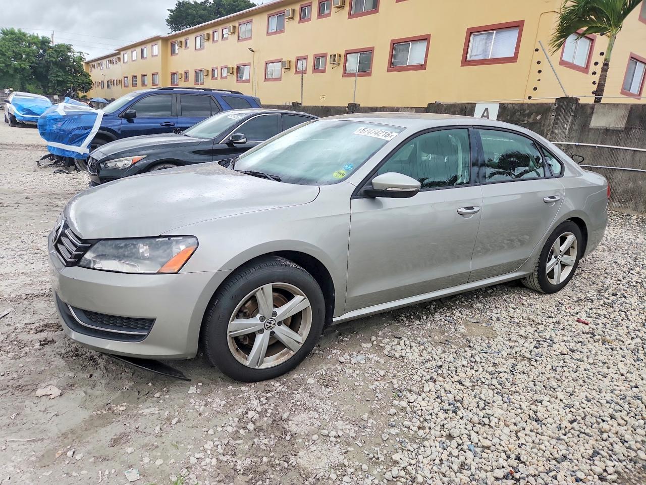 2012 VOLKSWAGEN PASSAT S | 1VWAP7A39CC008437 | UPCARS
