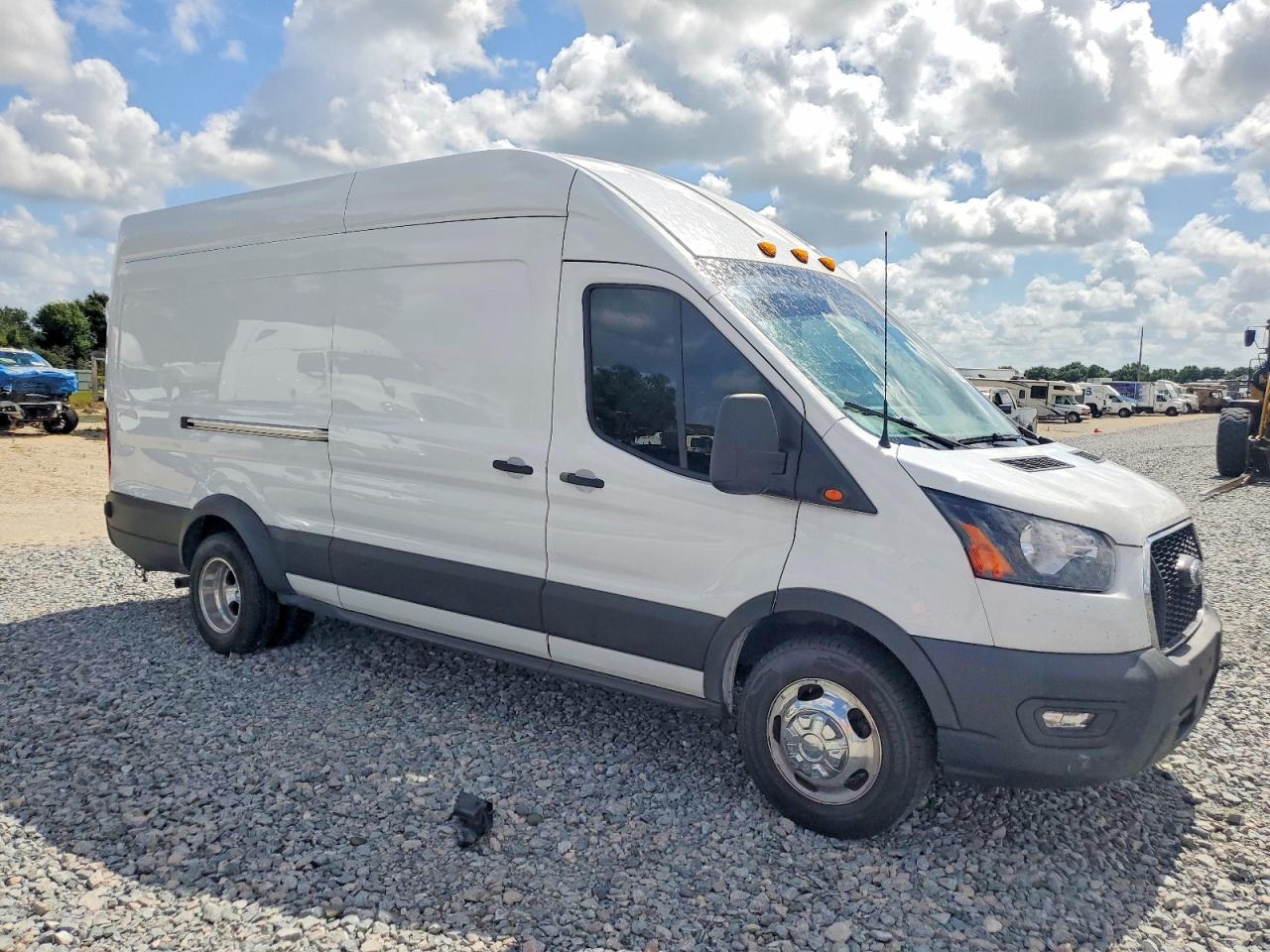 2024 FORD TRANSI T-350 HD | 1FTRU8XGXRKB20368 | UPCARS