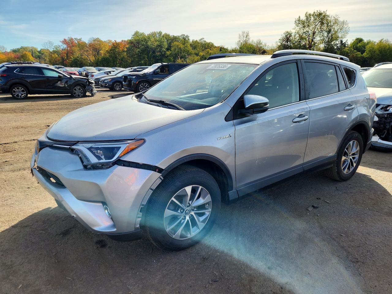 2018 TOYOTA RAV4 XLE | JTMRJREV2JD258205 | UPCARS