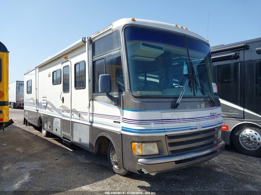 1998 PACE ARROW P30 | 1GBLP37JXW3308555 | UPCARS