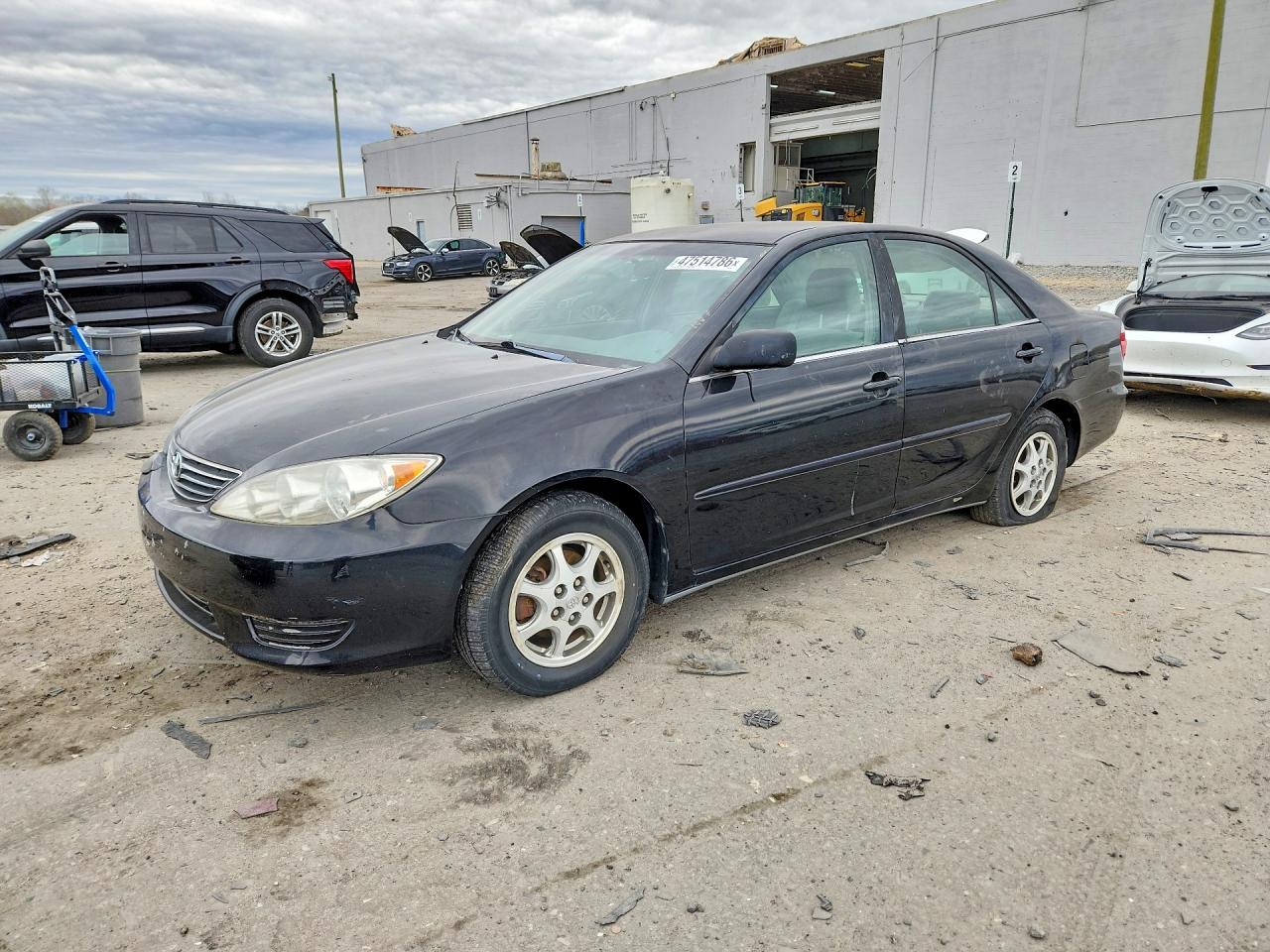 2005 TOYOTA CAMRY STANDARD | 4T1BE32K95U043855 | UPCARS
