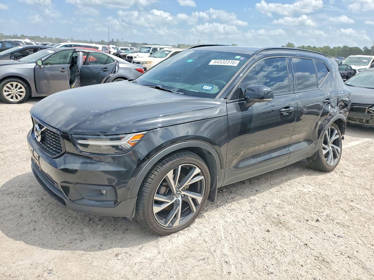 2021 VOLVO XC40 T5 R-DESIGN | YV4162UM8M2405316 | UPCARS
