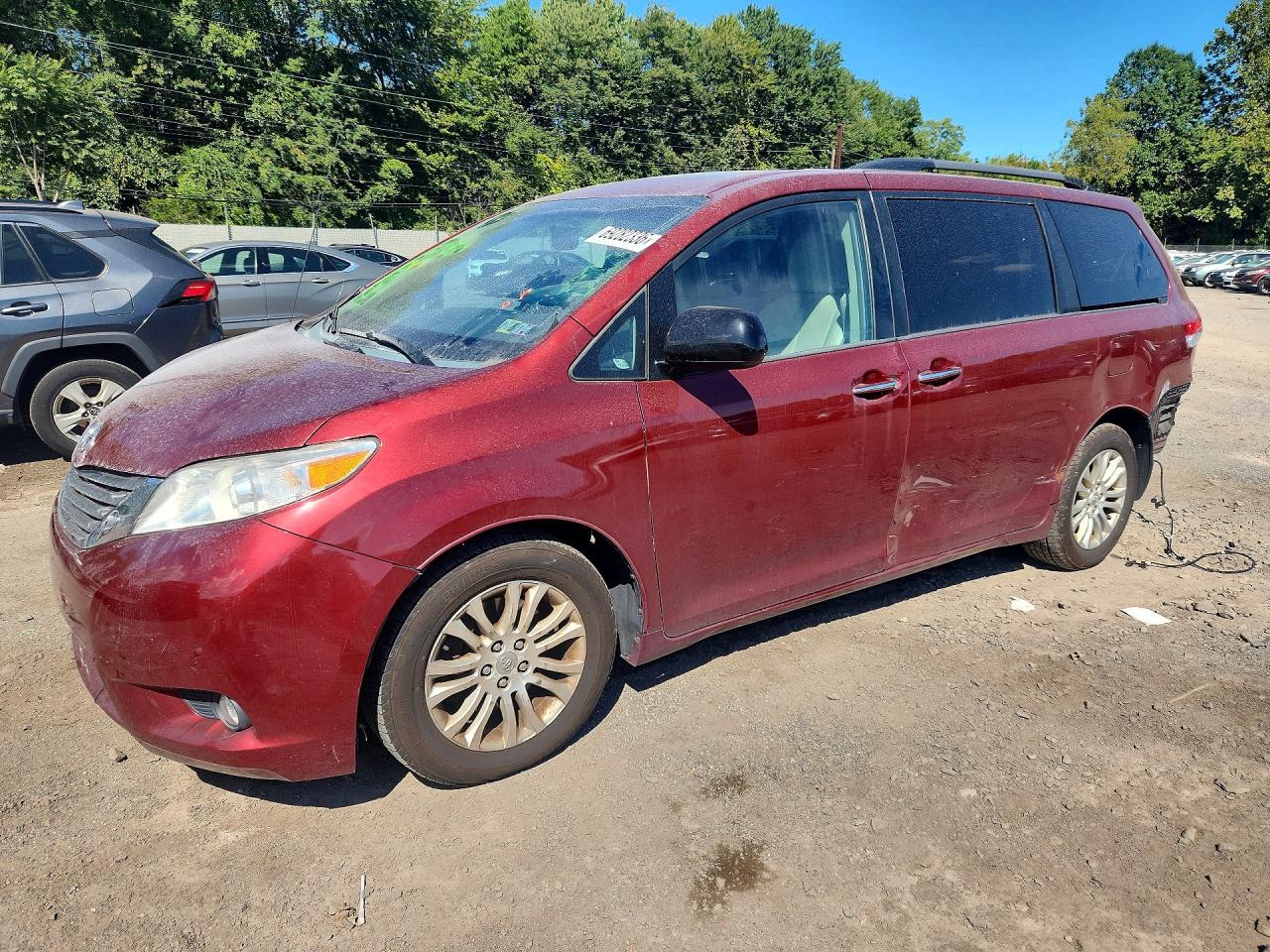 2012 TOYOTA SIENNA XLE 8-PASSENGER | 5TDYK3DC9CS254729 | UPCARS