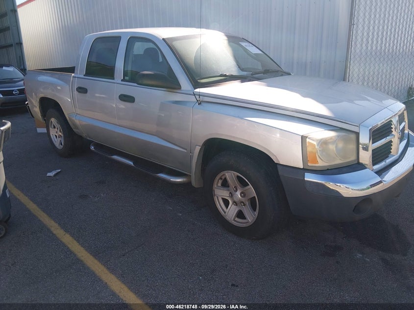 2005 DODGE DAKOTA SLT | 1D7HE48N35S275584 | UPCARS