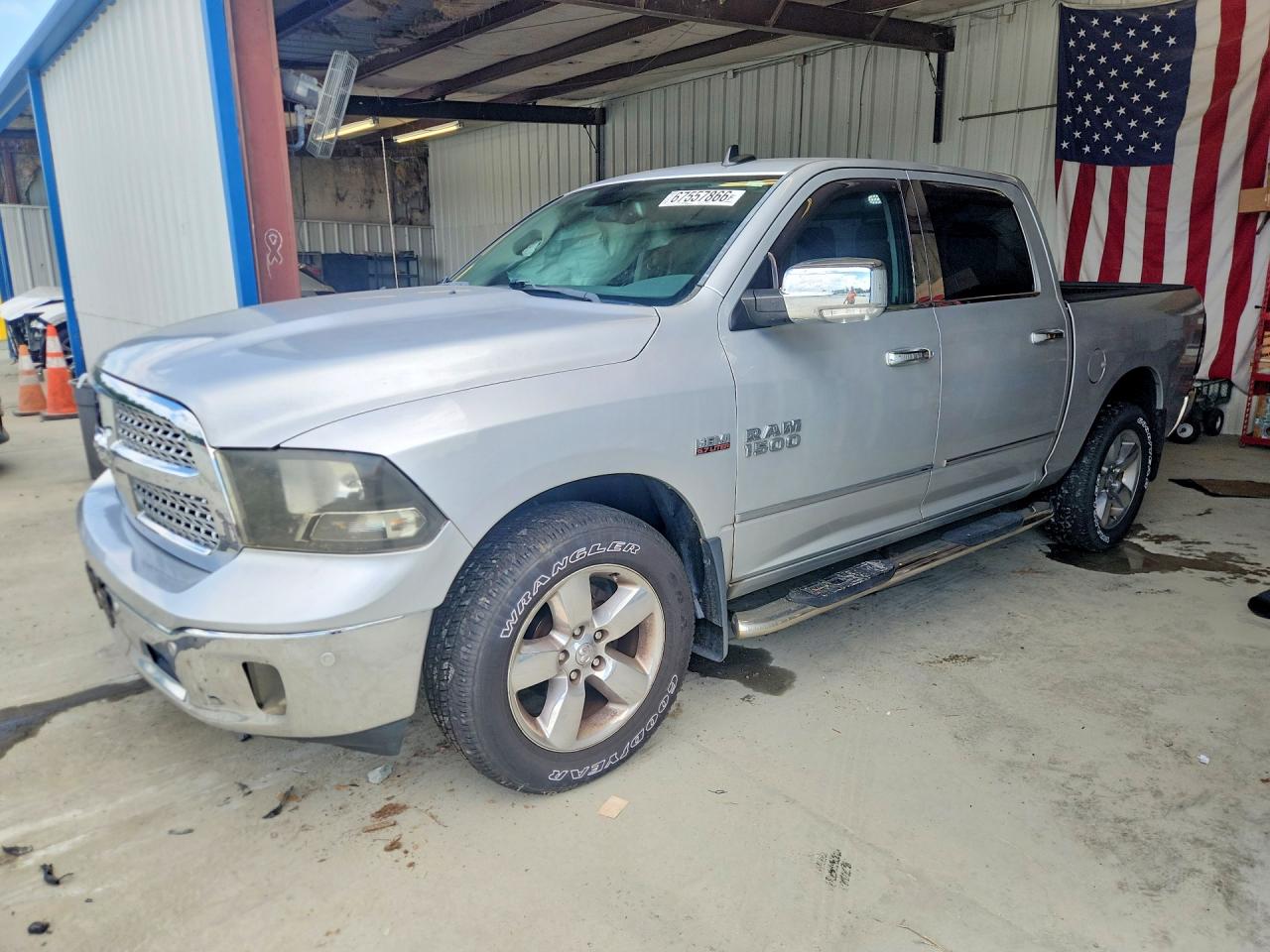 2016 RAM 1500 SLT | 3C6RR7LT1GG266605 | UPCARS