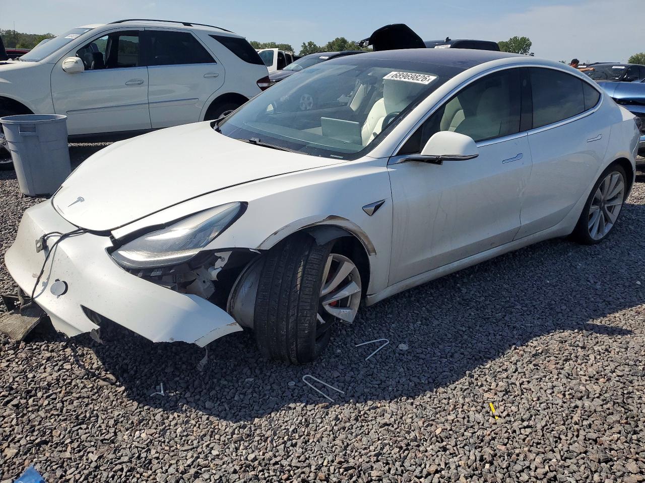 2018 TESLA MODEL 3 | 5YJ3E1EB3JF081352 | UPCARS
