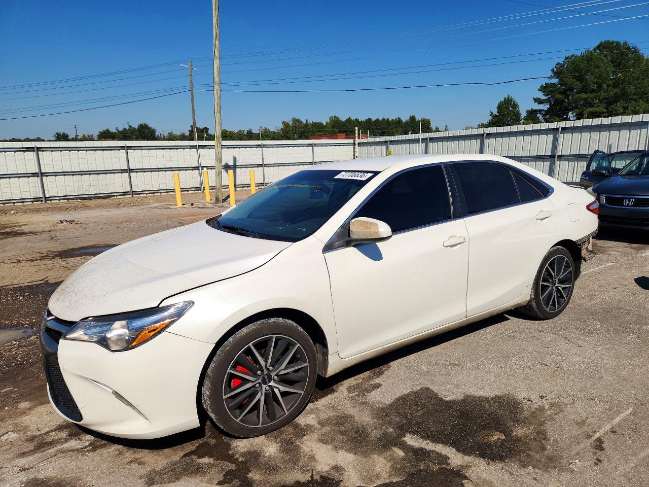 2015 TOYOTA CAMRY SE | 4T1BF1FK6FU068323 | UPCARS