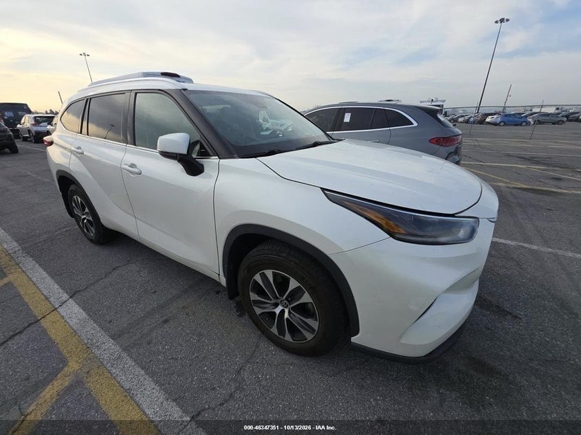 2021 TOYOTA HIGHLANDER XLE | 5TDHZRBHXMS078269 | UPCARS