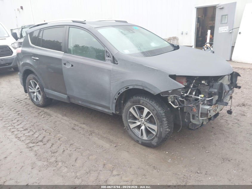 2018 TOYOTA RAV4 XLE | 2T3RFREV1JW833172 | UPCARS