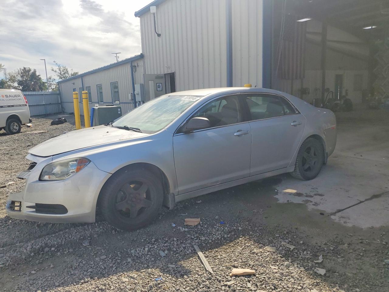 2011 CHEVROLET MALIBU LS | 1G1ZB5E1XBF200733 | UPCARS