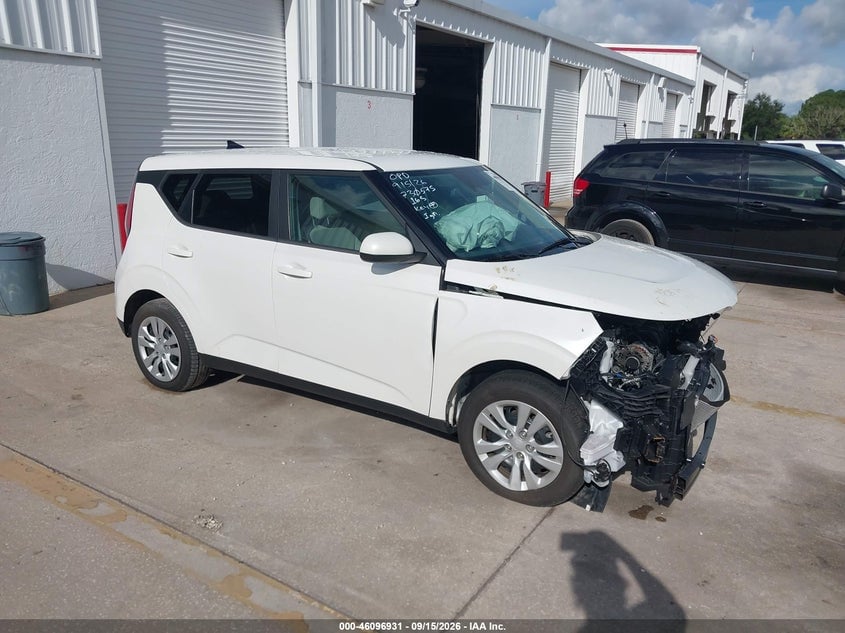 2023 KIA SOU LX | KNDJ23AU3P7856105 | UPCARS