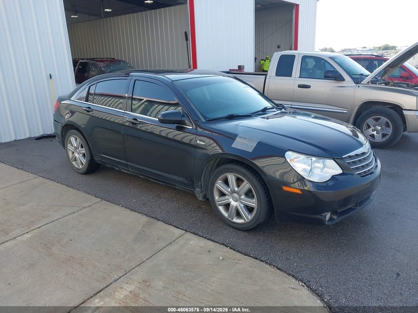 2010 CHRYSLER SEBRING LIMITED | 1C3CC5FV4AN236860 | UPCARS