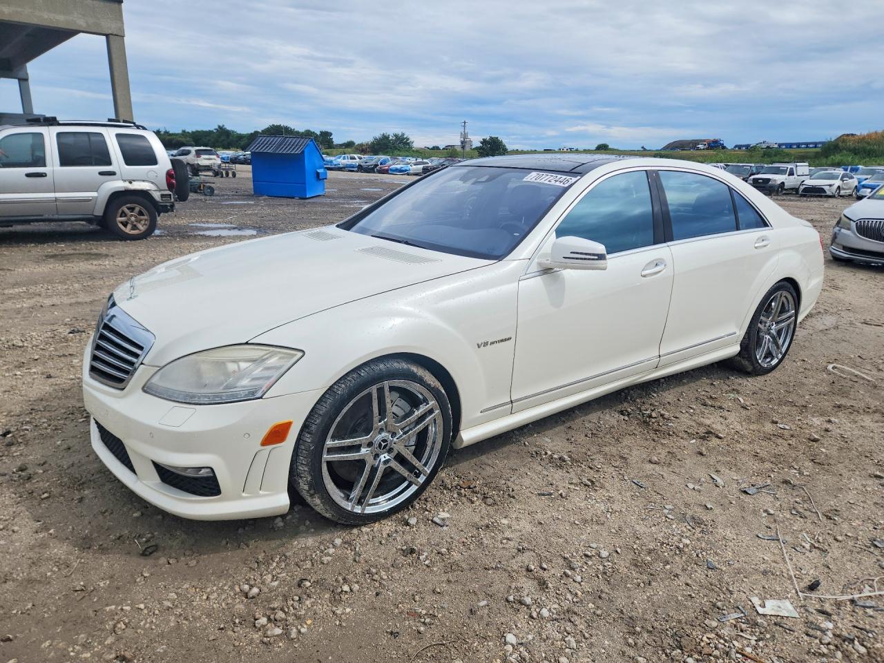 2011 MERCEDES-BENZ S-CLASS 63 AMG | WDDNG7EB7BA369753 | UPCARS