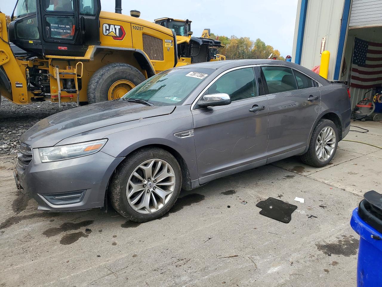 2013 FORD TAURUS LIMITED | 1FAHP2F85DG188587 | UPCARS