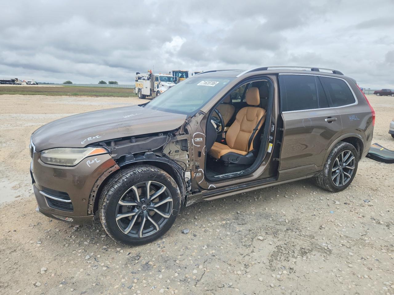 2016 VOLVO XC90 T6 | YV4A22PK7G1051384 | UPCARS