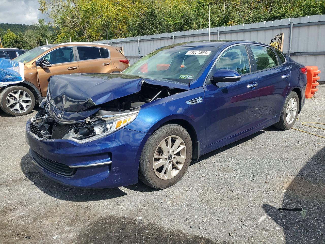 2016 KIA OPTIMA LX | 5XXGT4L31GG093963 | UPCARS
