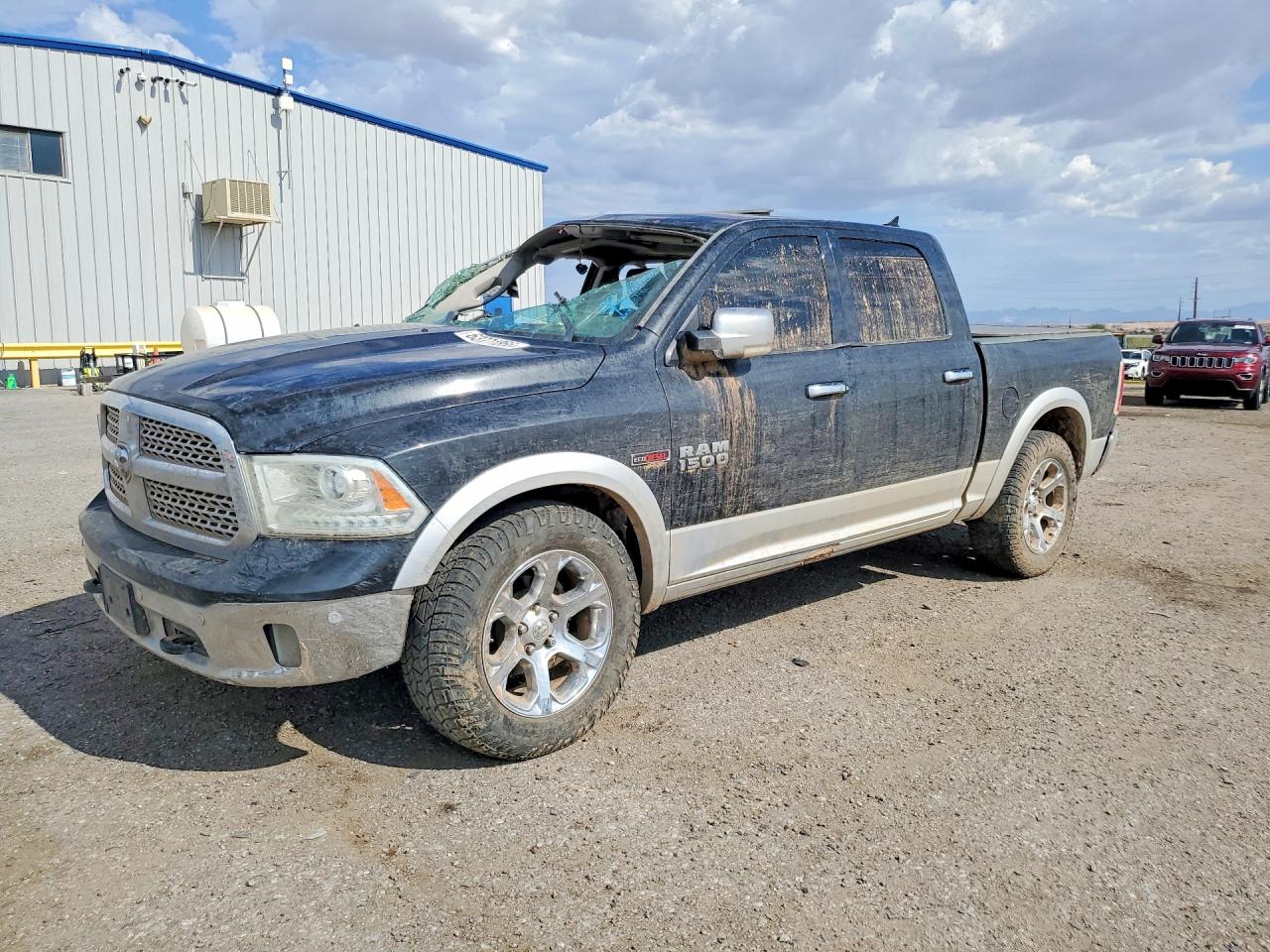 2017 RAM 1500 LARAMIE | 1C6RR7NM1HS876780 | UPCARS