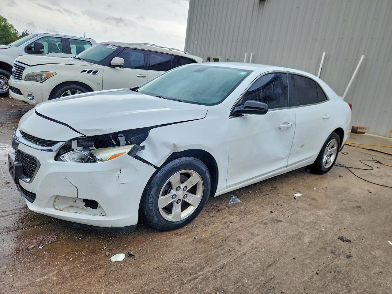 2015 CHEVROLET MALIBU LS | 1G11B5SL1FF148417 | UPCARS