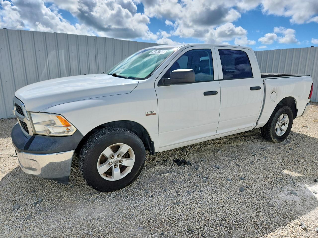 2018 RAM 1500 ST | 1C6RR6KT5JS156930 | UPCARS