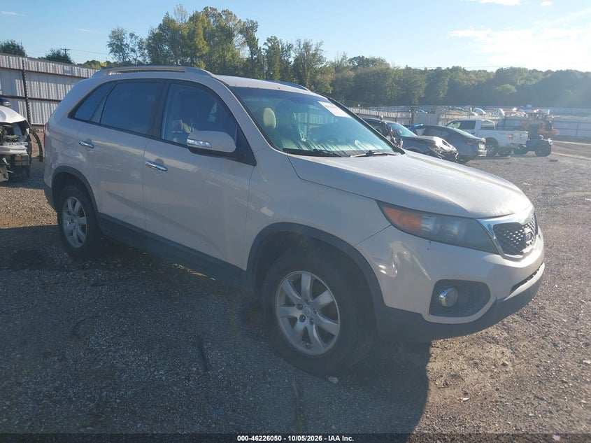 2011 KIA SORENTO LX | 5XYKT4A14BG085047 | UPCARS