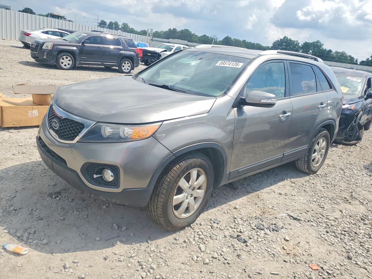 2013 KIA SORENTO LX | 5XYKT3A69DG381206 | UPCARS