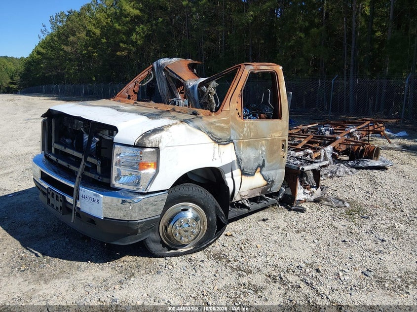 2025 FORD E-450 CUTAWAY | 1FDXE4FN1SDD26813 | UPCARS