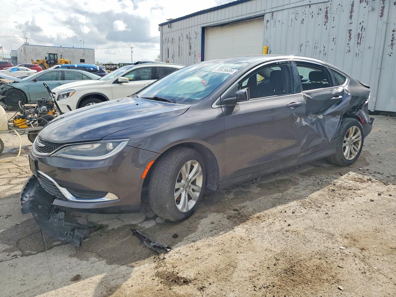 2015 CHRYSLER 200 LIMITED | 1C3CCCAB5FN634975 | UPCARS