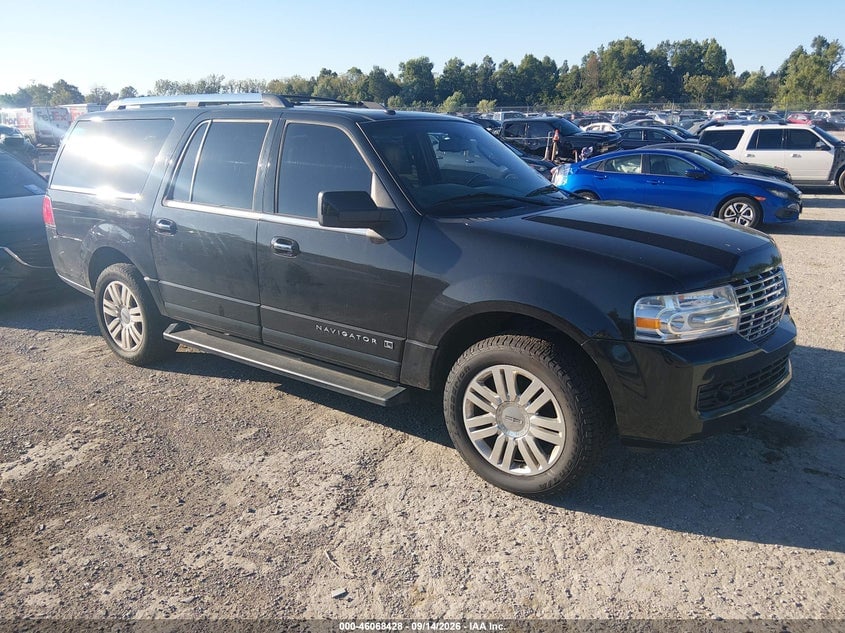 2013 LINCOLN NAVIGATOR L | 5LMJJ3J5XDEL05858 | UPCARS