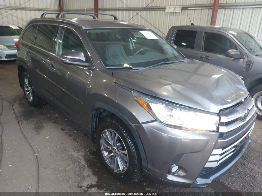 2019 TOYOTA HIGHLANDER XLE | 5TDJZRFH0KS571645 | UPCARS