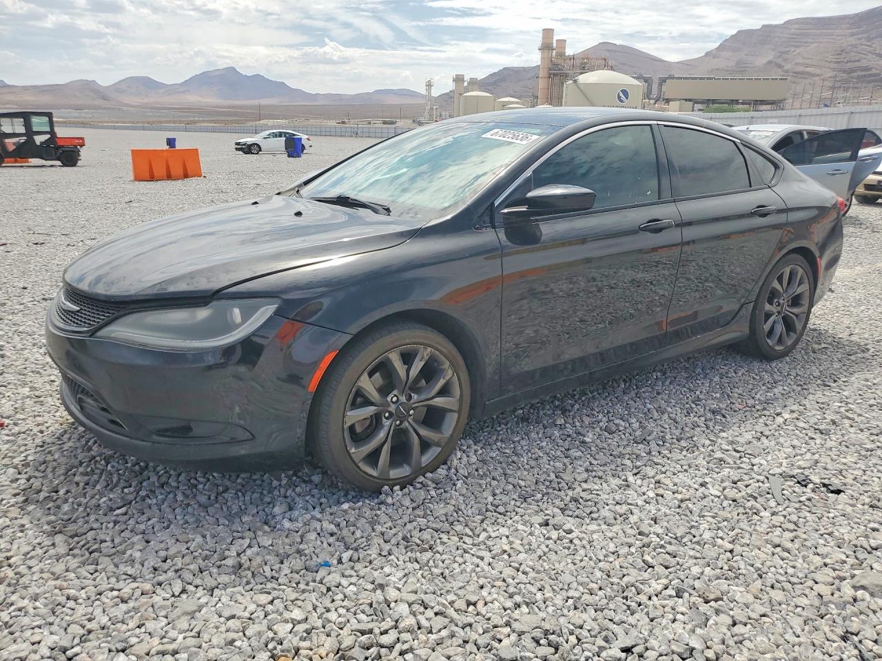 2015 CHRYSLER 200 S | 1C3CCCBG8FN572773 | UPCARS