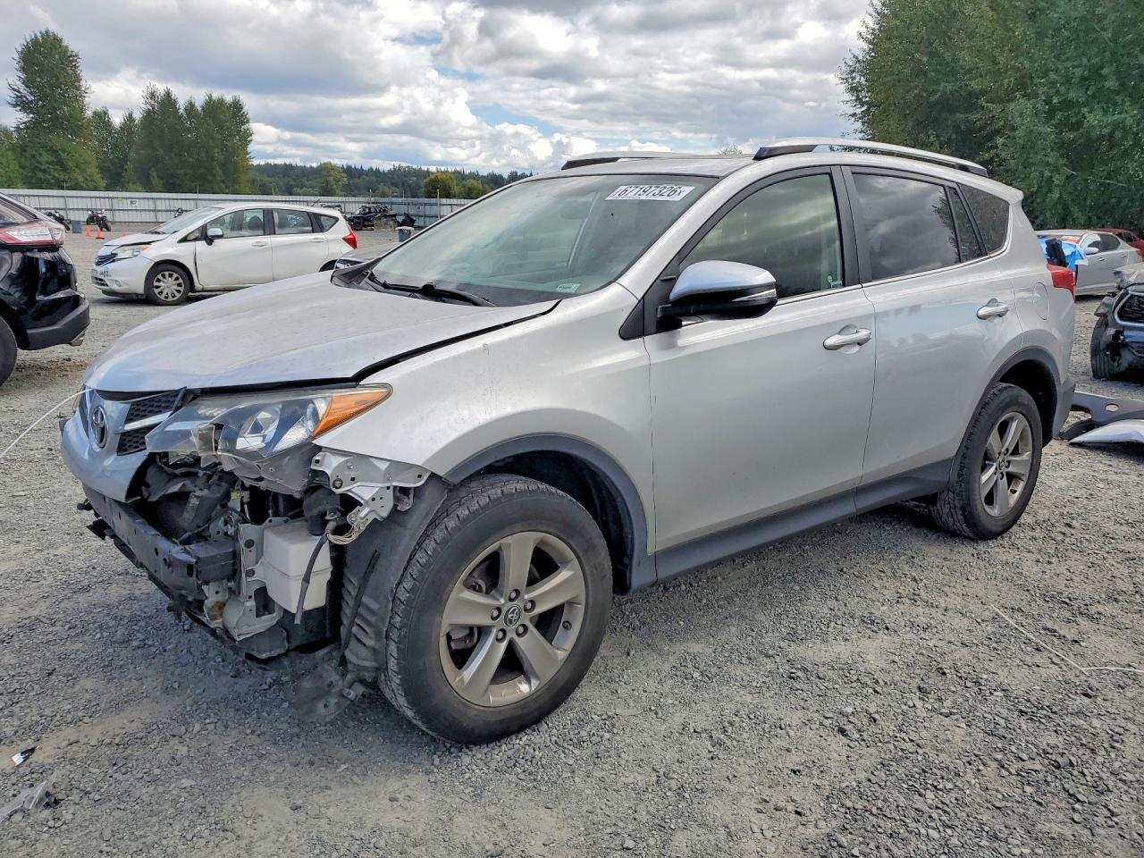 2015 TOYOTA RAV4 XLE | JTMRFREV8FD101819 | UPCARS