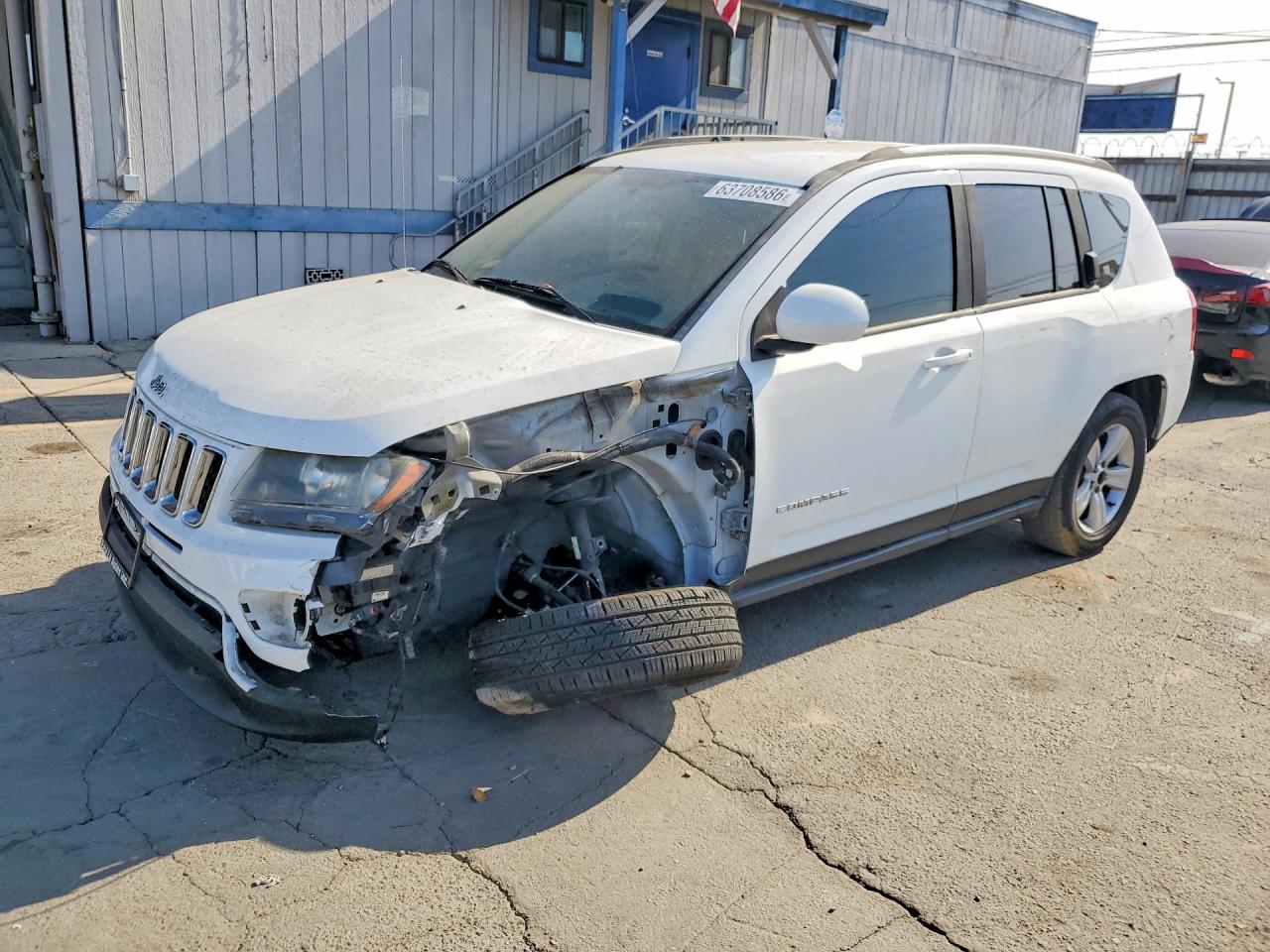 2015 JEEP COMPASS LATITUDE | 1C4NJCEB4FD373204 | UPCARS