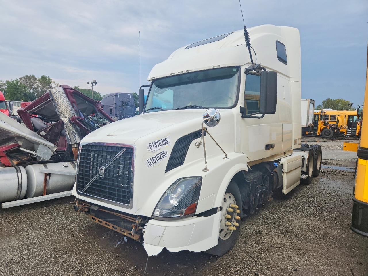 2011 VOLVO VNL | 4V4NC9TH7BN531144 | UPCARS