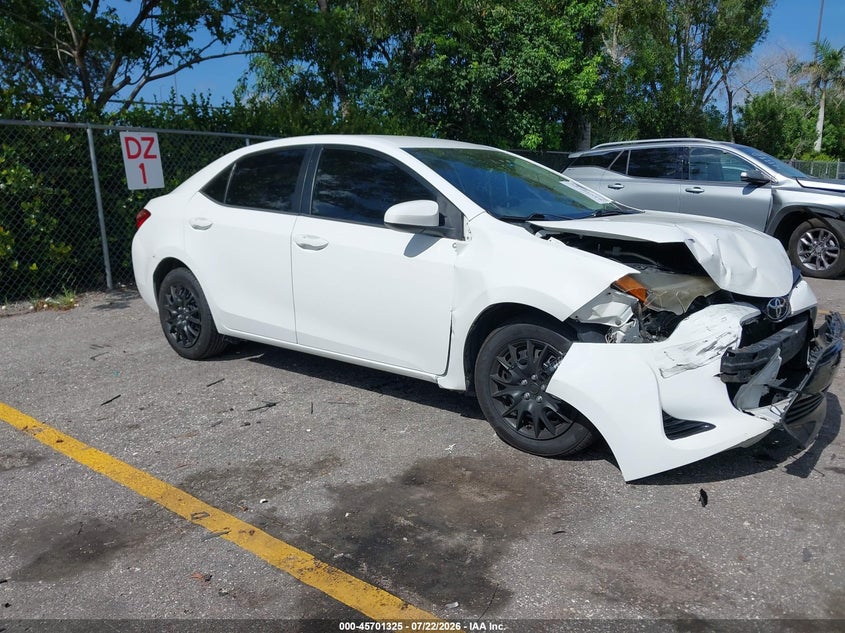 2018 TOYOTA COROLLA LE | 5YFBURHE5JP814069 | UPCARS