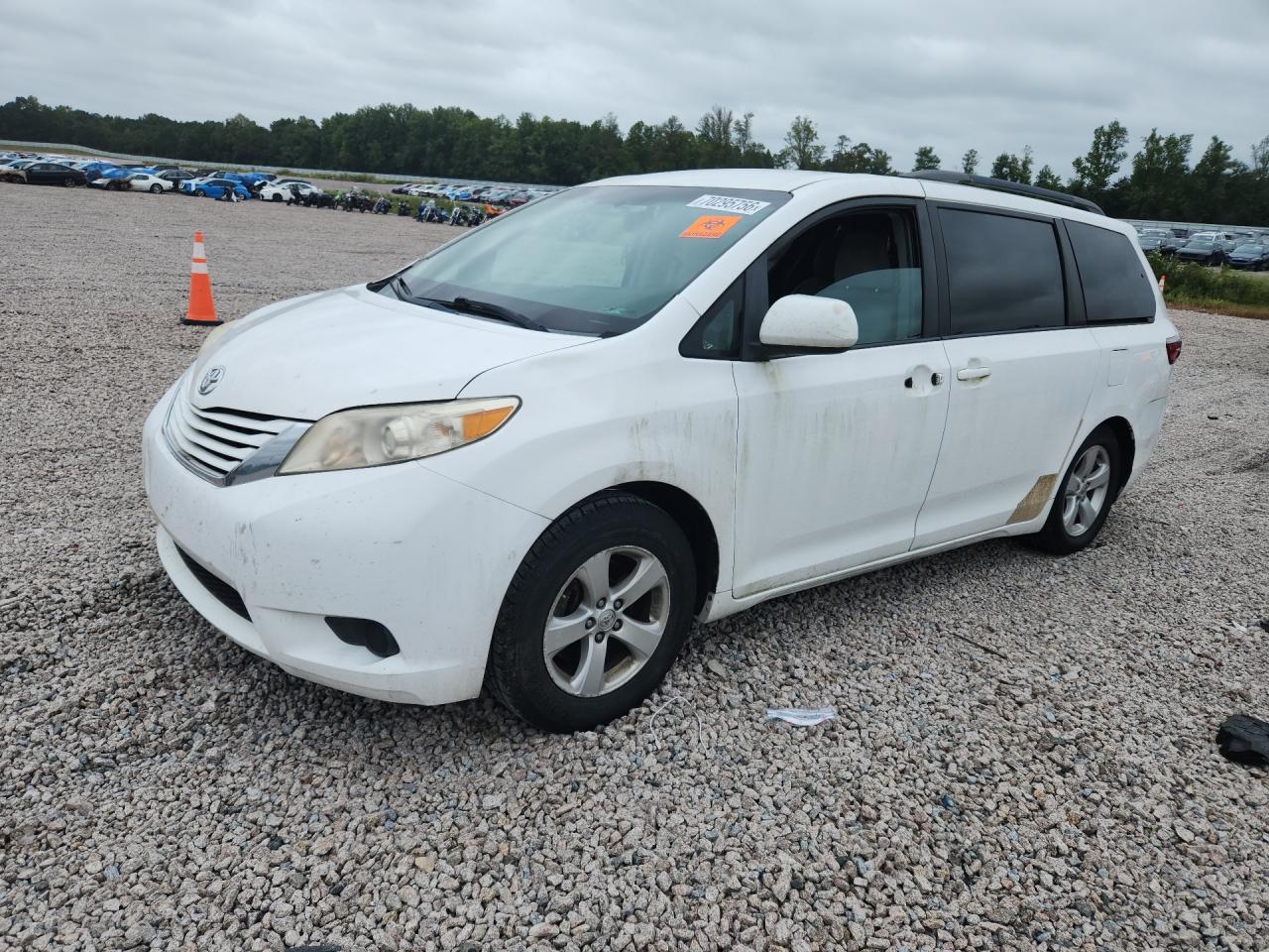 2015 TOYOTA SIENNA LE | 5TDKK3DC9FS642845 | UPCARS