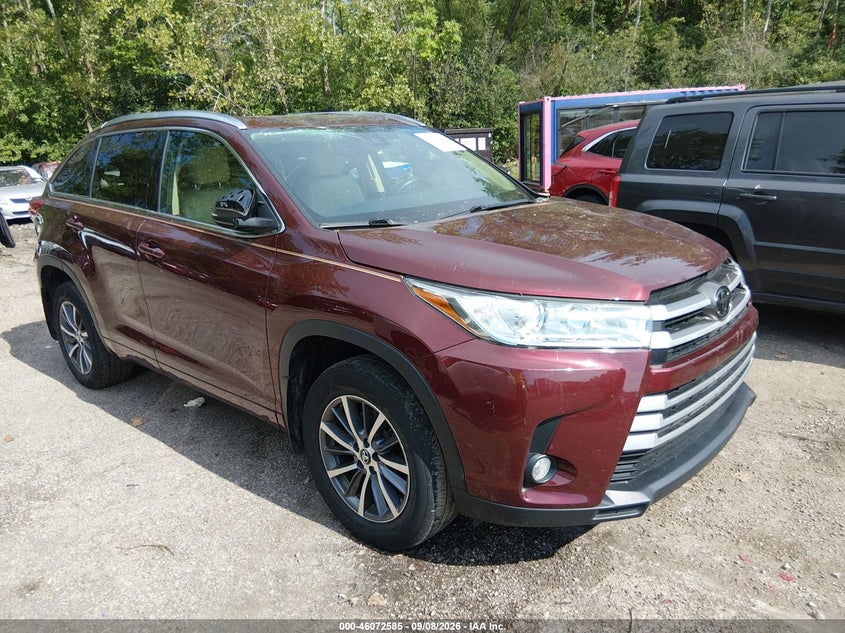 2017 TOYOTA HIGHLANDER XLE | 5TDJZRFH5HS462266 | UPCARS