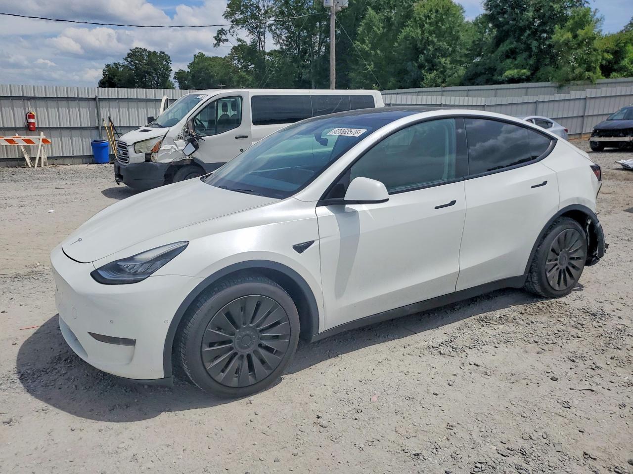 2021 TESLA MODEL Y | 5YJYGDEE2MF070097 | UPCARS
