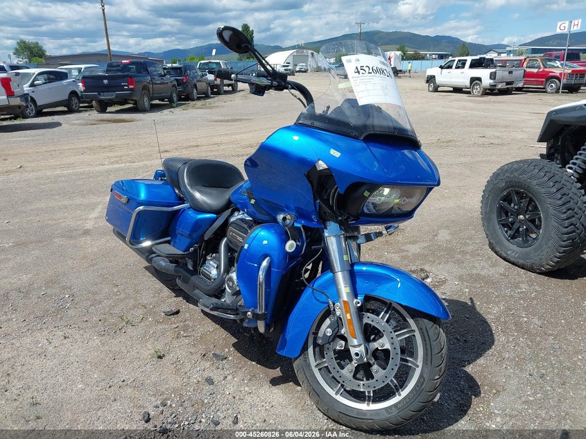 2018 HARLEY-DAVIDSON FLTRU | 1HD1KGD11JB660143 | UPCARS