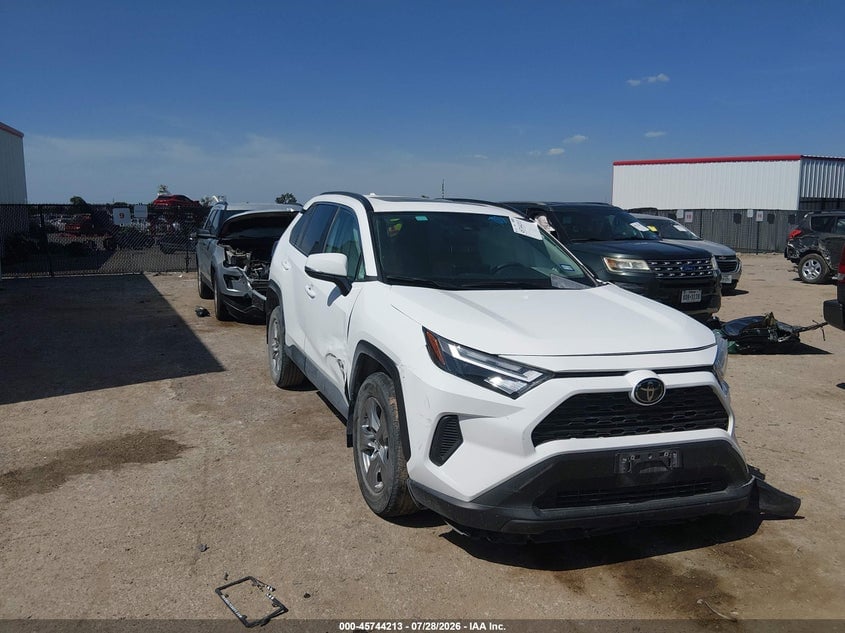 2024 TOYOTA RAV4 XLE | 2T3W1RFV7RC289791 | UPCARS